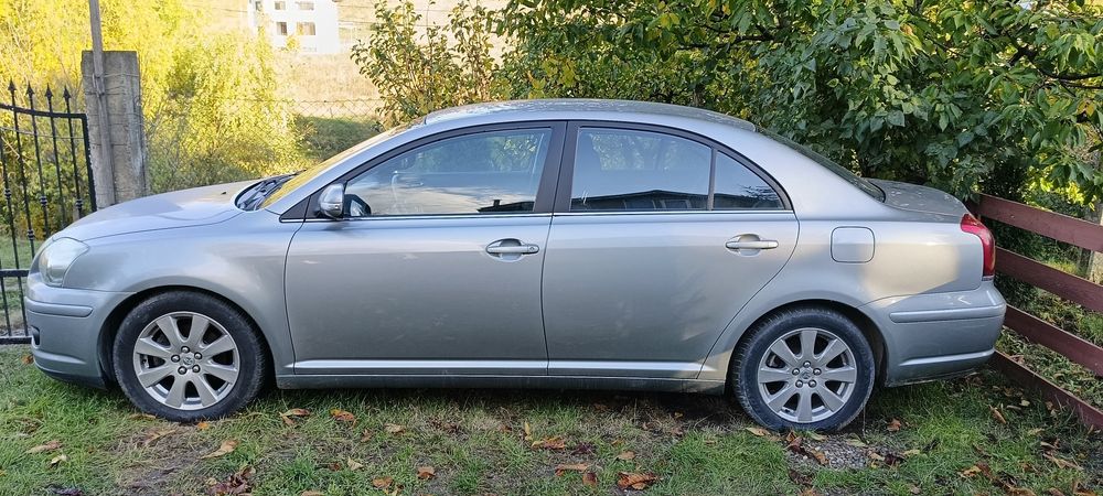 Toyota Avensis T25 1.6 benzina