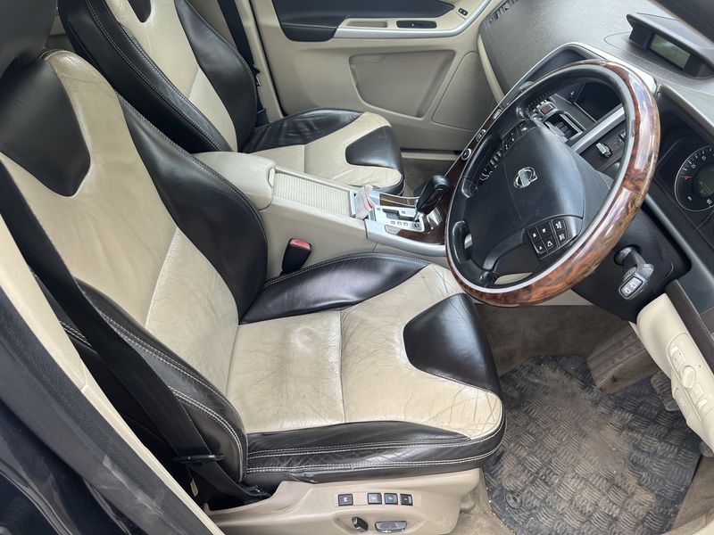 Volvo XC60 2.4D D5 185кс на части!