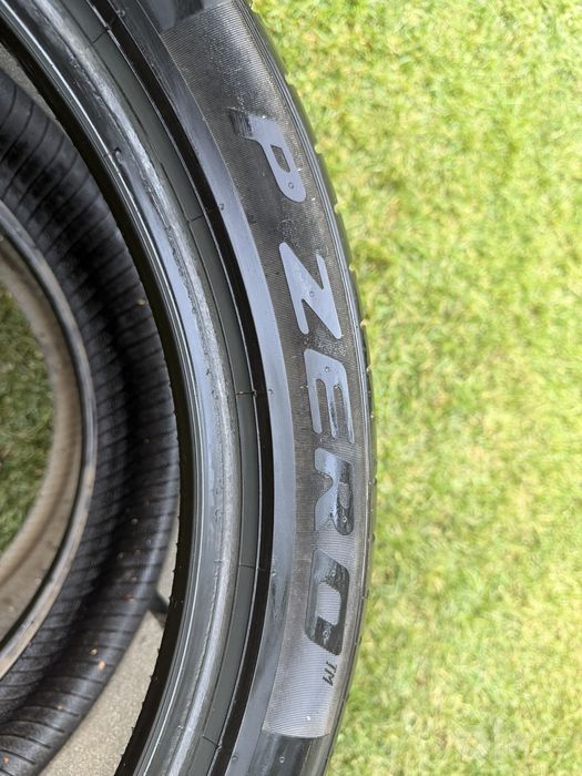 Pirelli P Zero 315/35/21. P Zero 275/40/21.