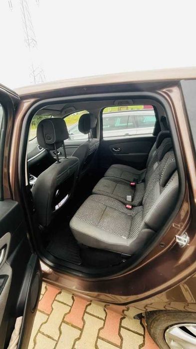 RENAULT Scenic 2011 — imagine 3