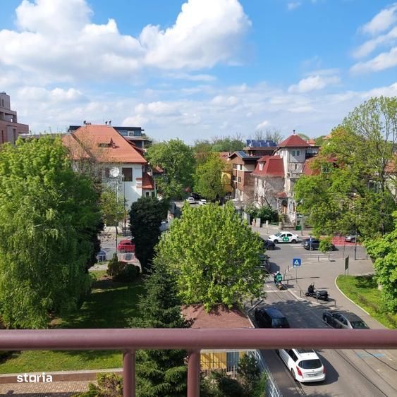 Apartament 5 camere / Parc Kiseleff / Vilă interbelică