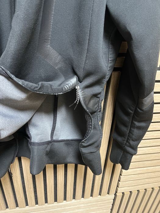 ASICS - MotionDry- Блуза Неопрен размер М / Оригинал