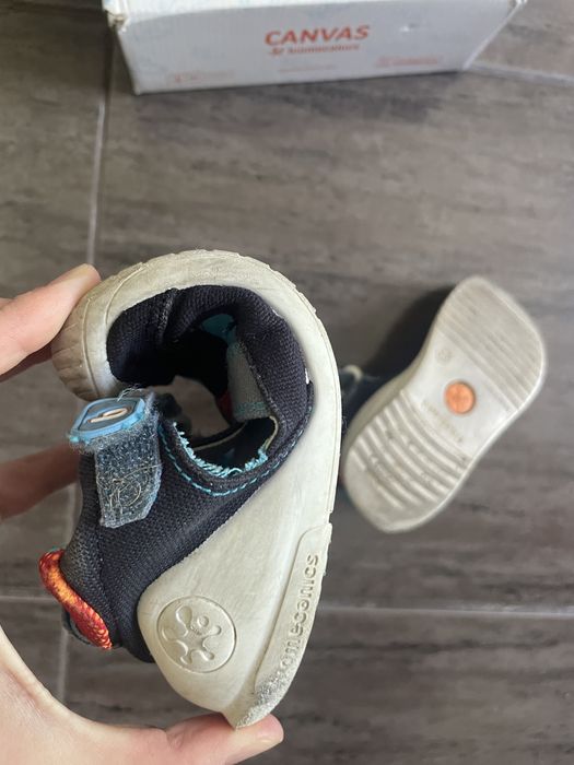 Sandale Biomecanics 22