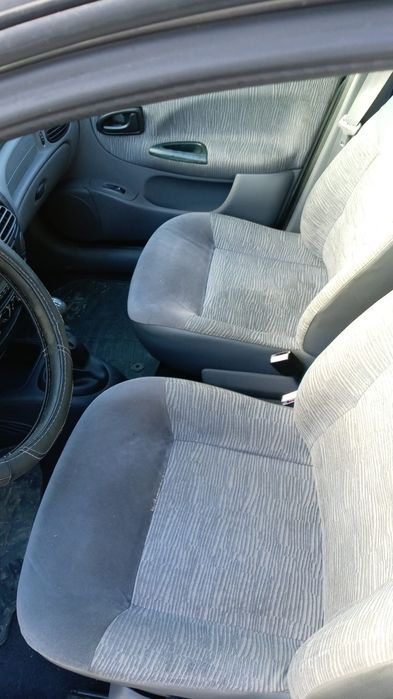 Vând Renault la preț bun