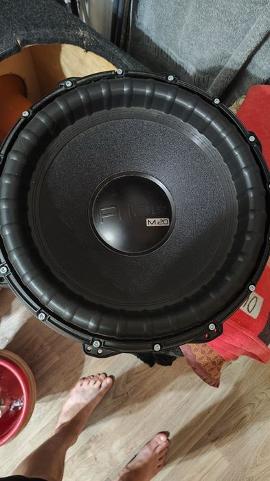 Продам сабвуфер м20 15