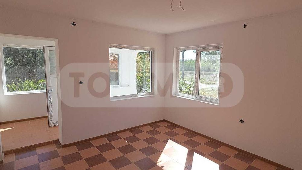 Продава се Къща в с. Червенци, Област Варна - 120 кв.м за 319 €/кв.м - Снимка #2