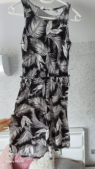 Детска рокля с пера