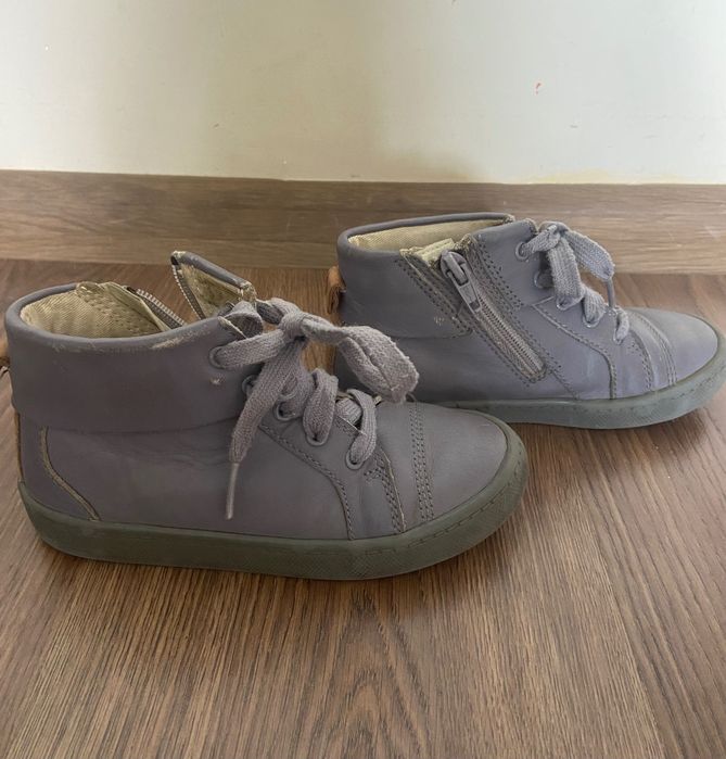 Детски кожени обувки Clark’s 27 и 28 номер