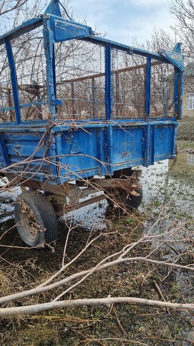 Traktor prasep sotiladi