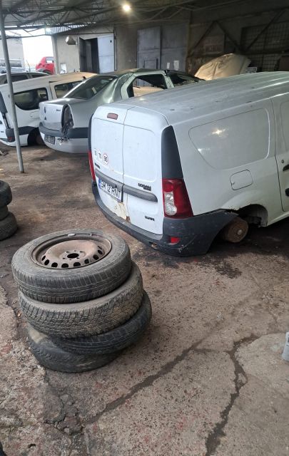 Galerie admisie Dacia Logan prima generatie (facelift)