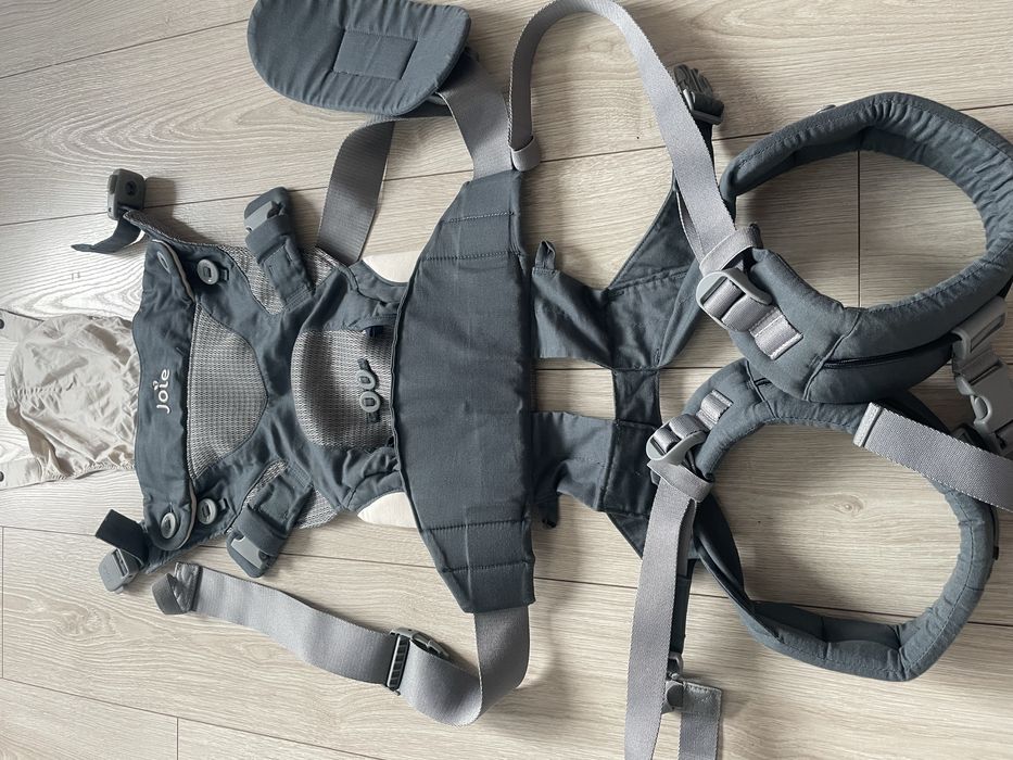 Marsupiu Joie ergonomic Savvy