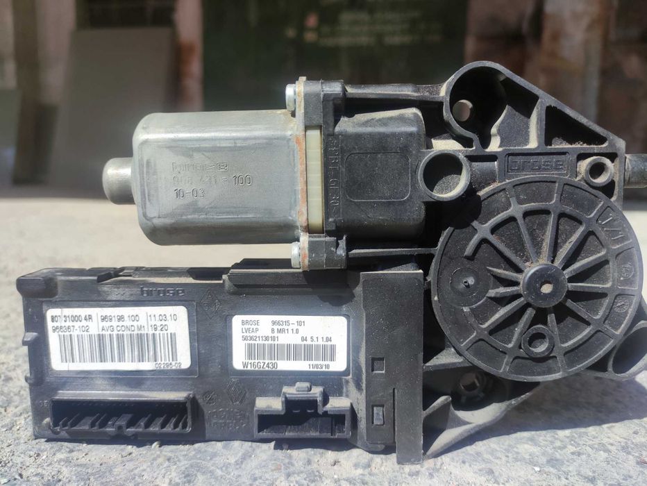 Части Renault Megane 1.5dCi 5 врати хечбек