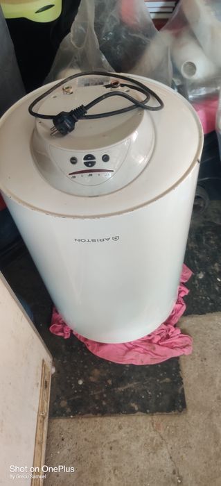 Boiler electric ariston de 75 l