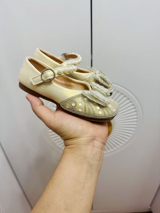 Туфли для девочки 28размер