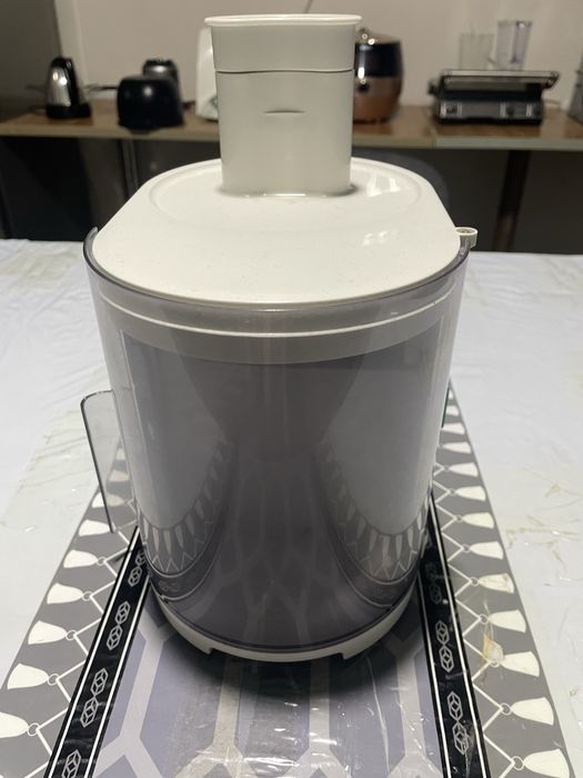 Продается соковыжималка