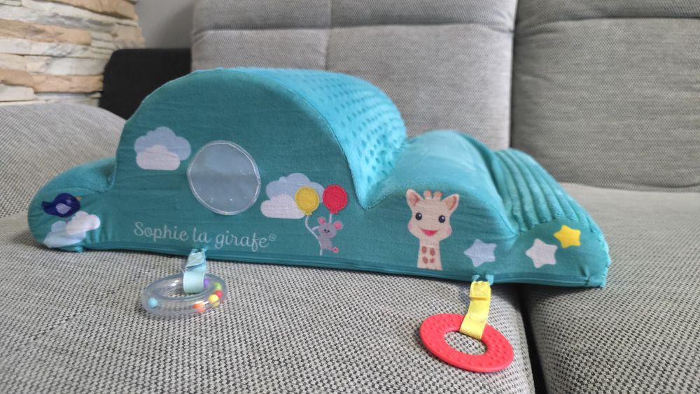 Облачето на жирафчето Софи за развитие на двигателните умения Sophie la giraffe Като ново