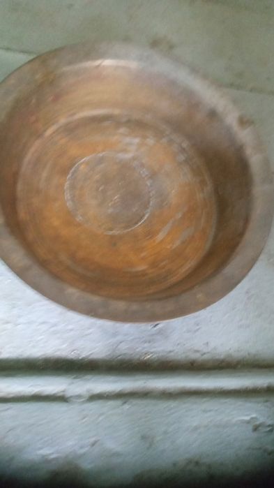 Казаны и тазики.