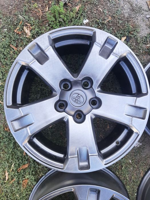 Продам диски р16 тойота.