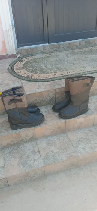 Продаются сапоги зимние.
