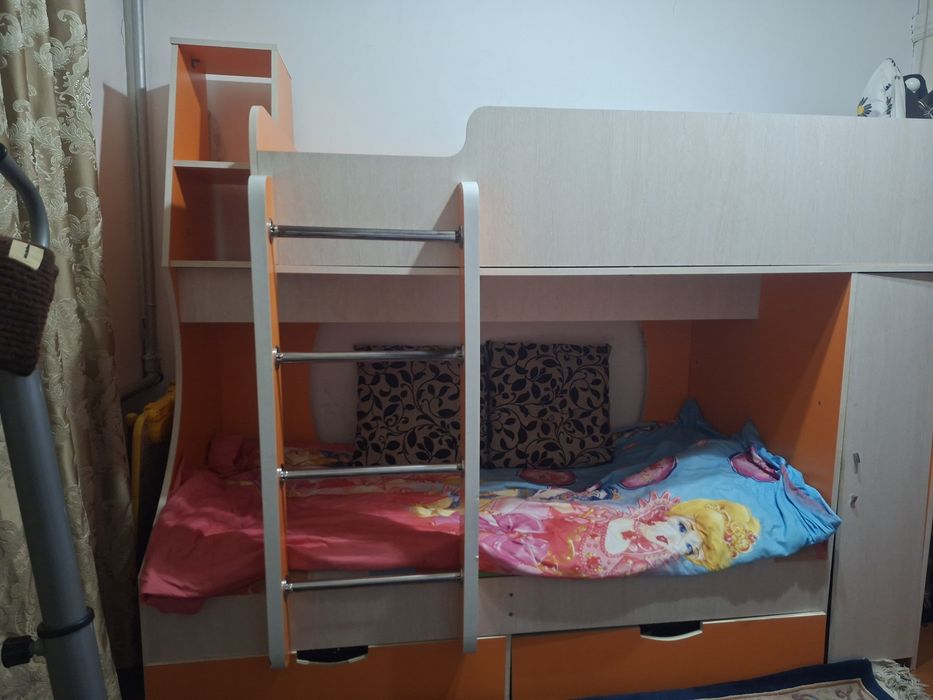 Детский двухярусный  кровать