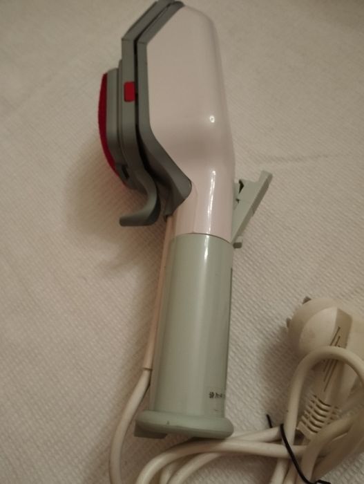 Паровая щётка ( паровой утюг)