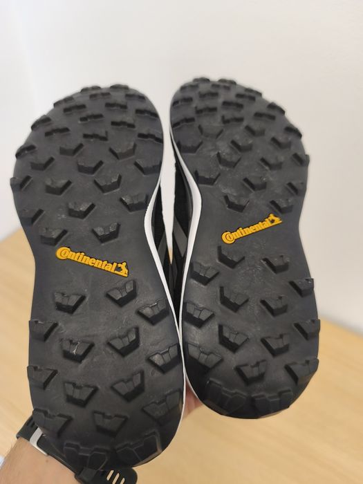 Adidas Terrex 38 (23,5cm). NOU nefolosit