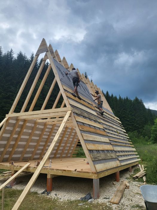 Vand case modulare ori ce dimensiune la comanda