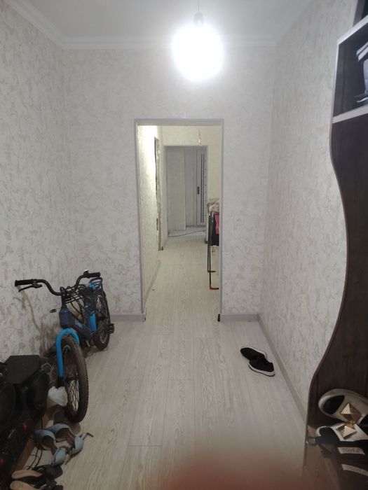 Продаю квартиру массив Курувчи 6В 4 р.й Сергели