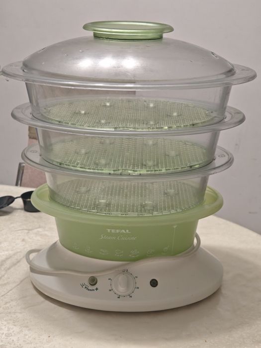 Продам пароварку Tefal