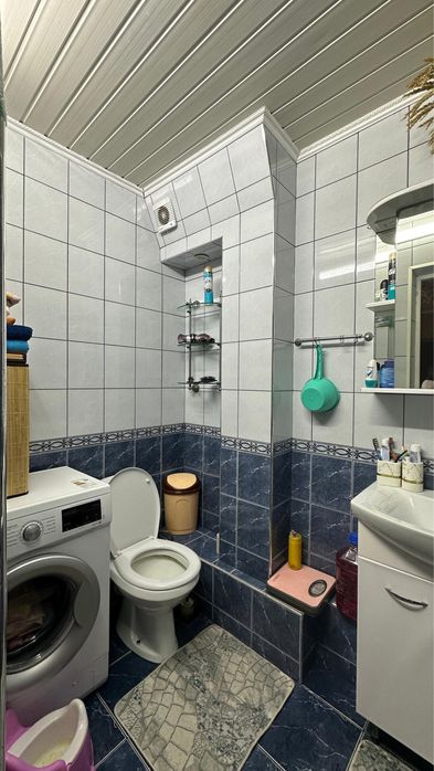 Продам 3 Достык Молл