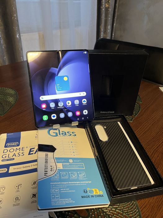 Vand /Schimb Samsung  Z Fold 5 512 GB  (Garantie Altex )