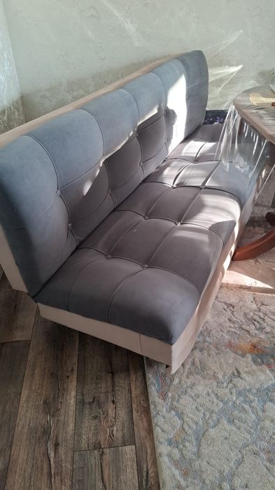 Продам диван в отличном состоянии