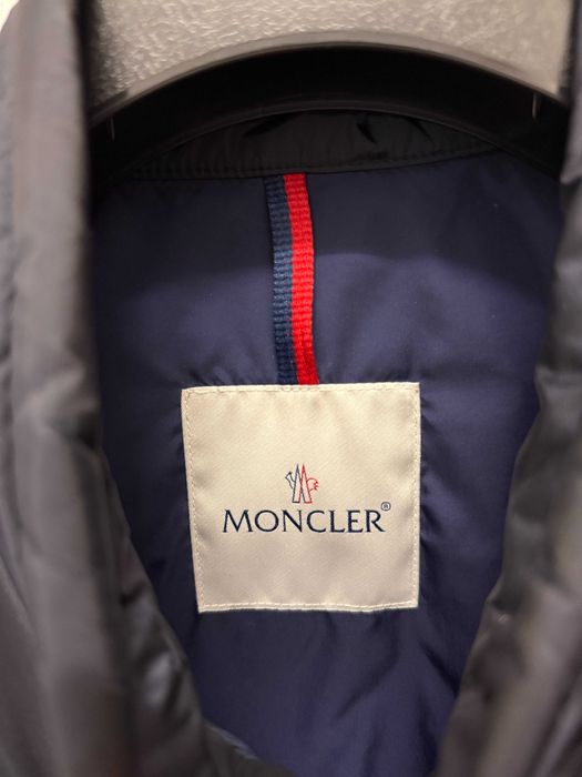 Geaca Moncler 100% originala