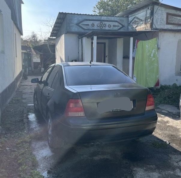 Продаю машину Volkswagen Jetta