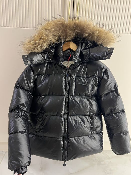 Продам куртку Moncler