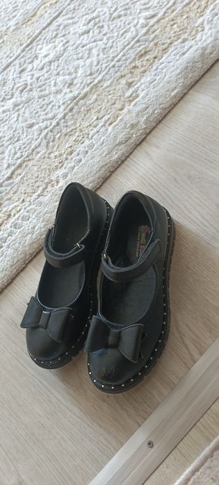 Срочно продам туфли