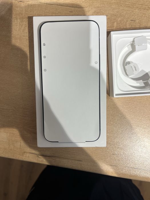 iPhone 12 mini, в идеальном состояние
