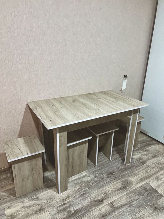 Стол стуля новая