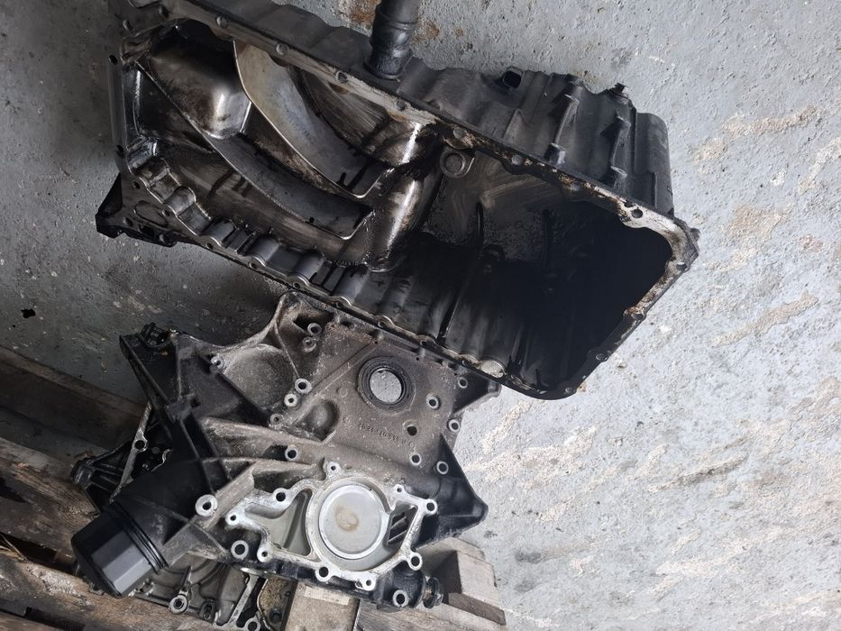 Chiuloasa .bloc motor mercedes  motor 2.2 cdi