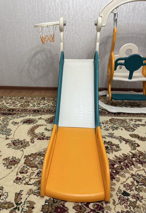 Детская горка с качелями