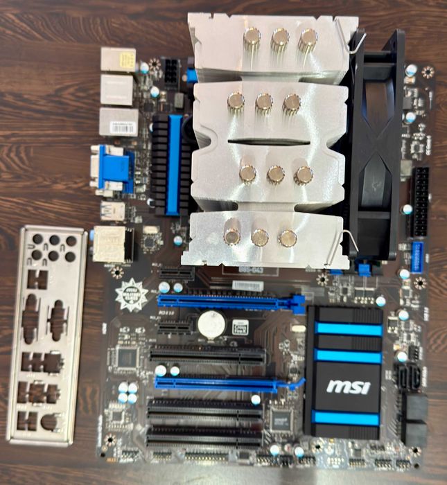 Дъно Дънна платка MSI B85-G43, процесор i7 4770, 16gb RAM и охладител SCYTHE
