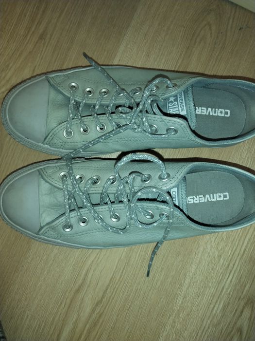 Продавам кецове converse