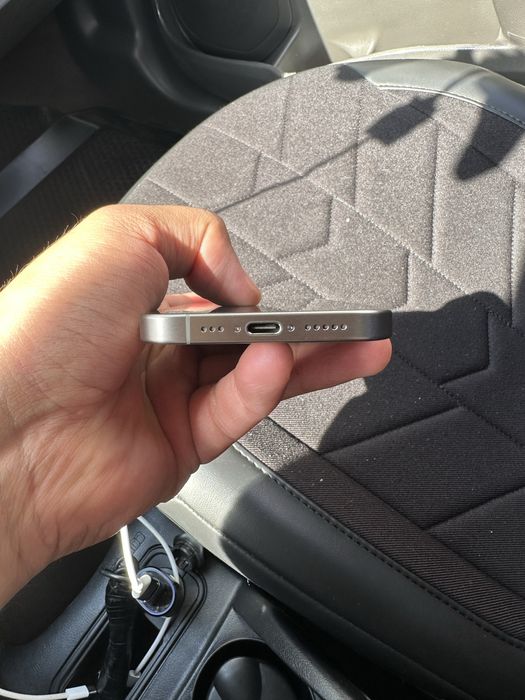 Продам iPhone 15 Pro 128 Срочно