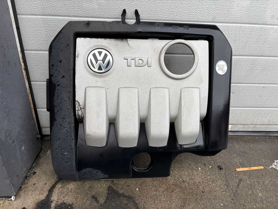 Capac motor Volkswagen cod motor bkc an 2006