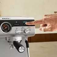 Espressor manual cu rasnita Krups Precision XP801T10, 15 bari, rezervor apa detasabil 3.5 L, 30 trepte de rasnire