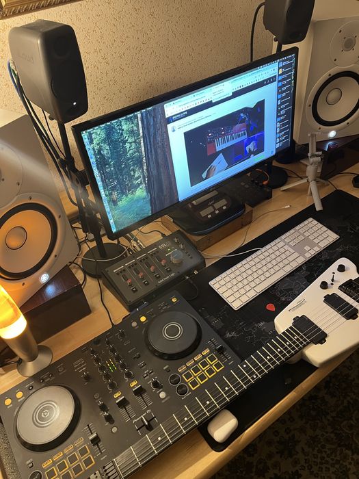 Yamaha HS8 белые