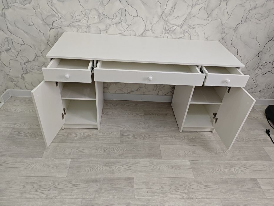 СТОЛЫ Письменные.