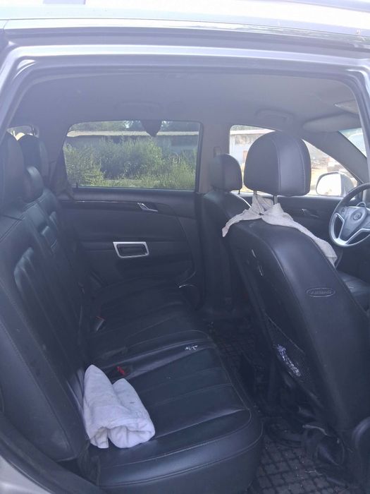 Vând Opel antara an 2008  preț negociabil