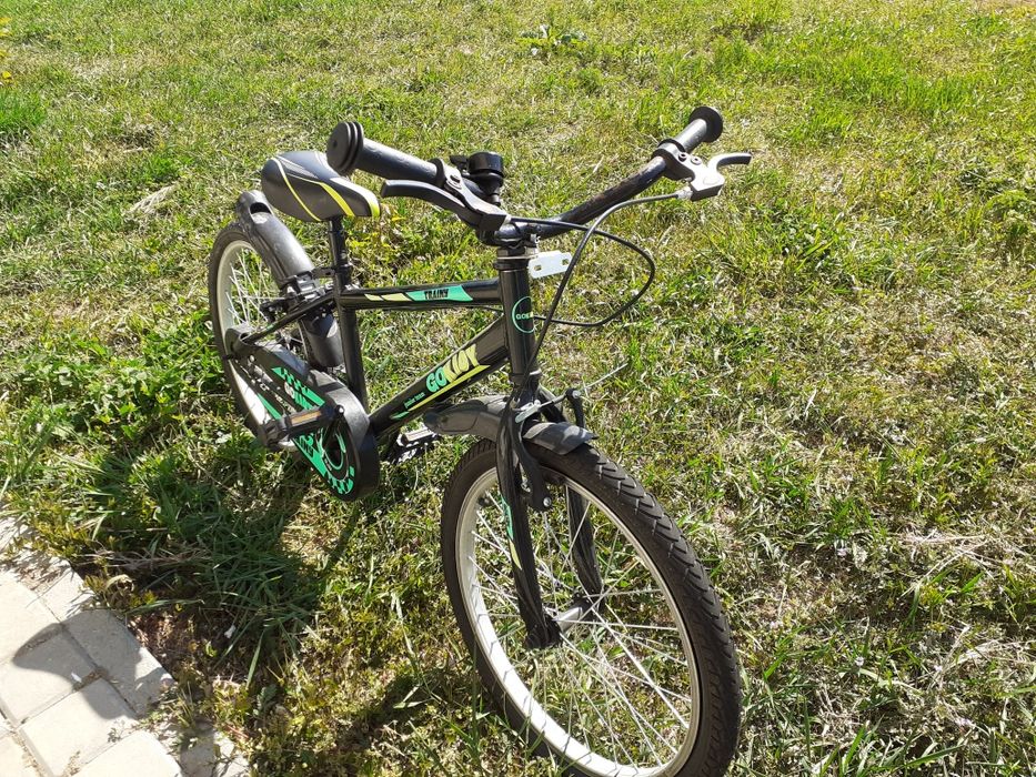 Vând bicicleta copii 5-8 ani