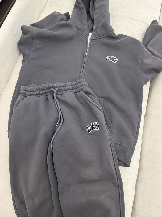 Двойка GAP серый,